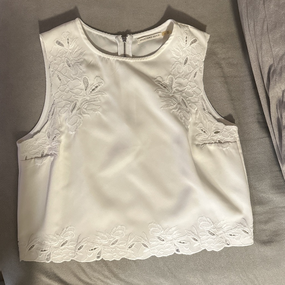 Mustard Seed White Floral Embroidered Blouse